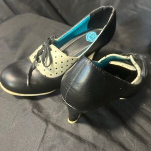TUK Black and Cream Heeled Oxfords high heel retro shoes